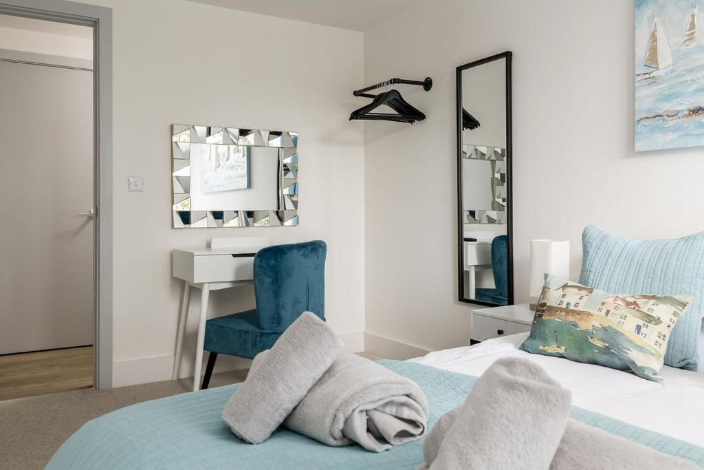 Stylish Town Centre Apartment, W Parking, Nr Beach Bournemouth Exterior photo