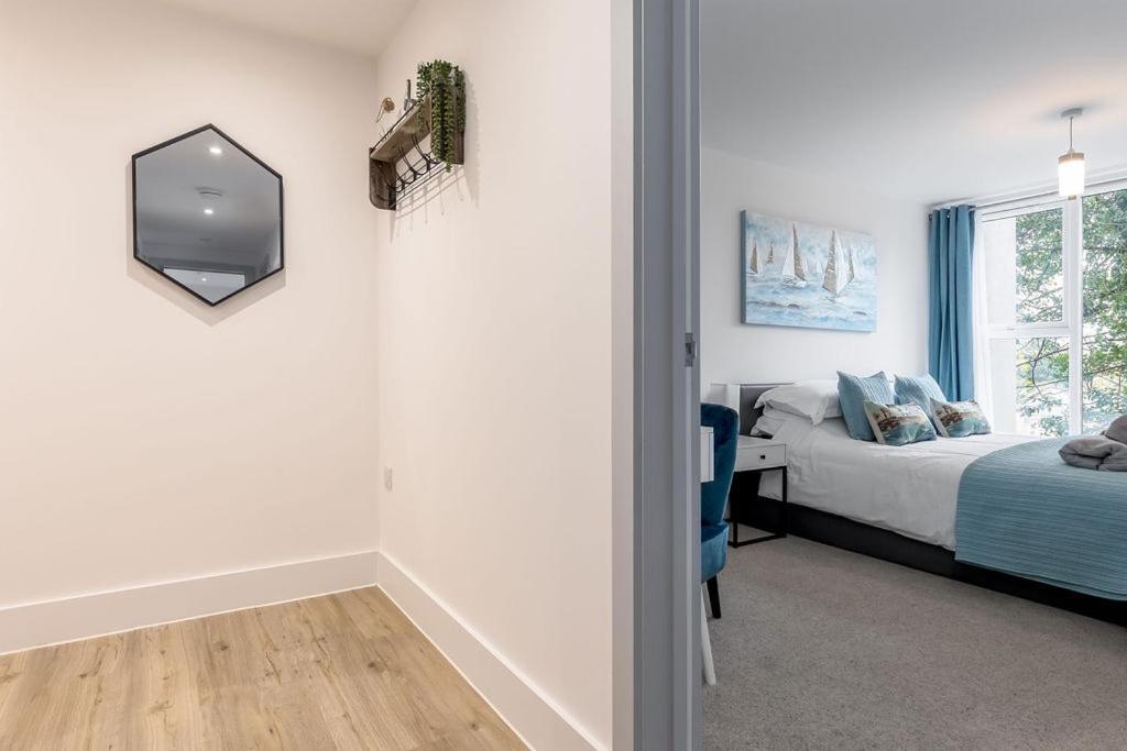 Stylish Town Centre Apartment, W Parking, Nr Beach Bournemouth Exterior photo